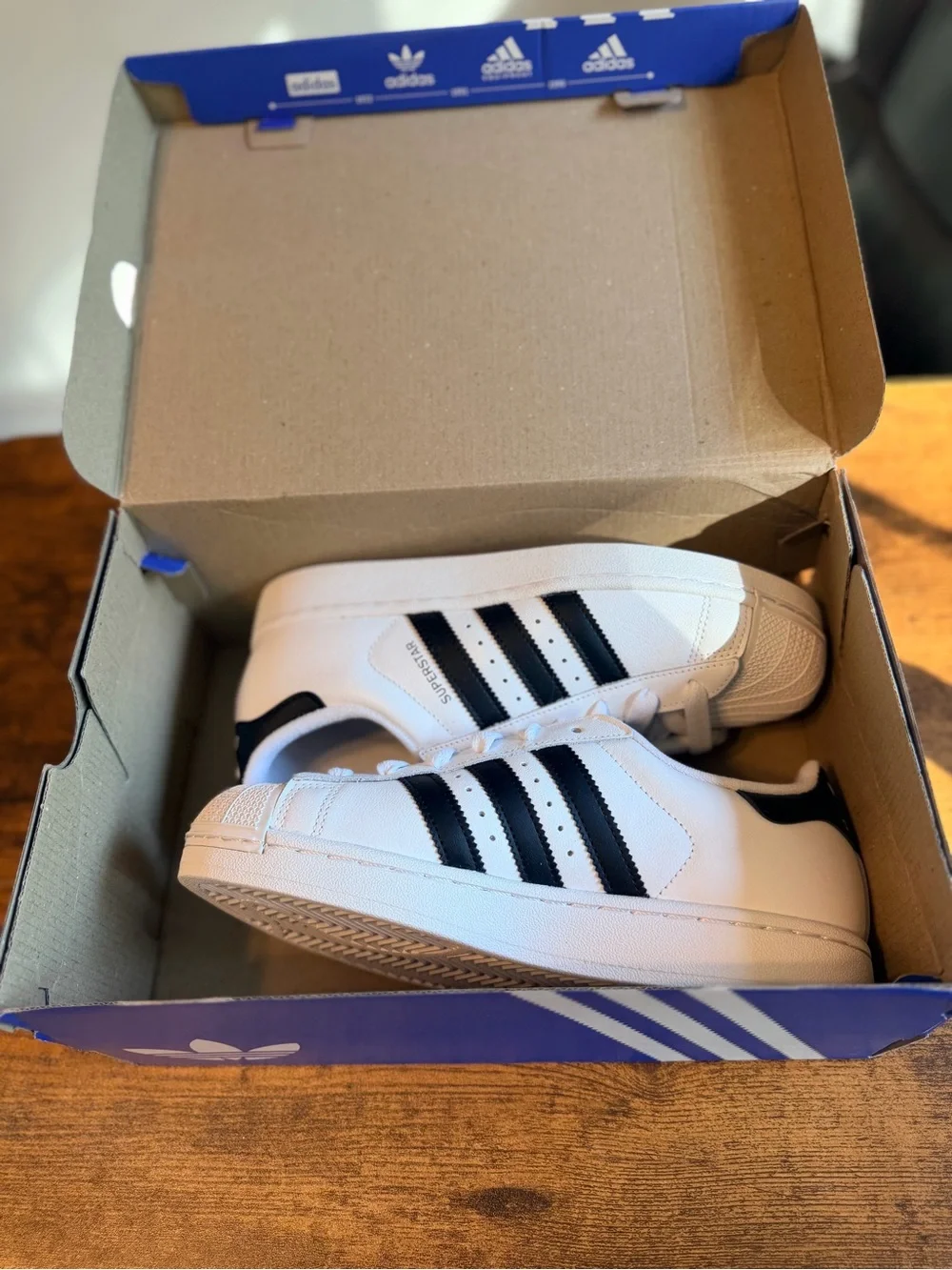 adidas low top